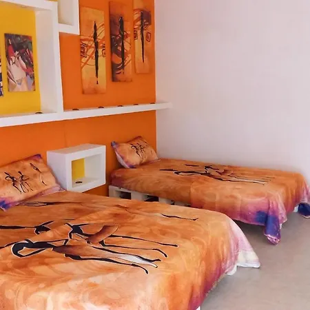 Carlotta Apartman *